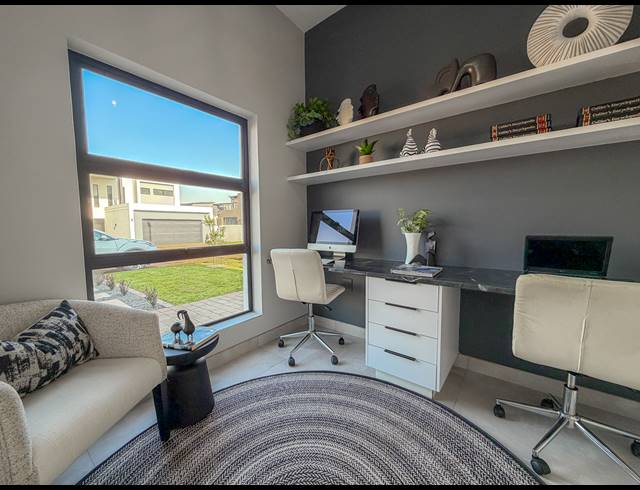 4 BEDROOM FREEHOLD FOR SALE IN FOUNTAINBROOK ESTATE